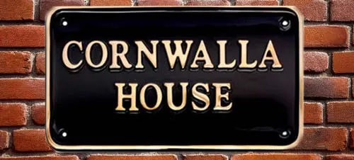 B24 Cast Brass Rectangular Sign 445 x 250mm