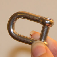D-shackle with Allen Key Flush Pin