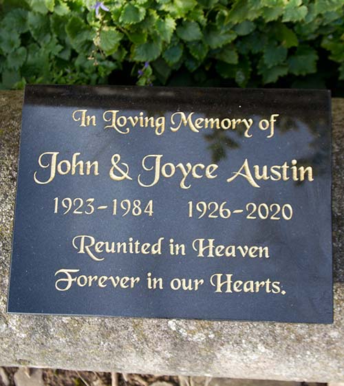 Granite Memorial Gold Text