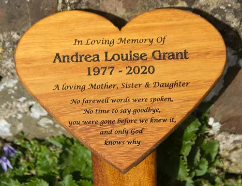 There are various sizes of wooden post. Wooden Heart Plaque on Post