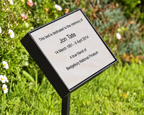 title here Engraved Corian Plaque in Plaque Holder