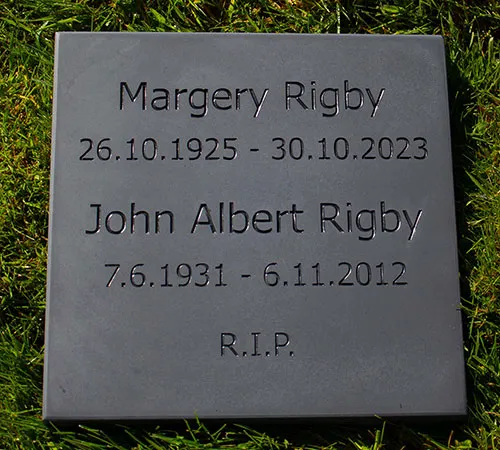 Black text looks suprizingly good but we have lots of other colours . Slate Memorial - Black Text
