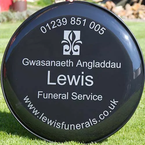 A simple option cut out white vinyl lettering on gloss wheel cover Simple White Vinyl Lettering