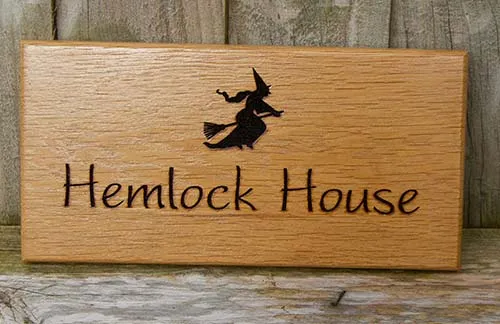 Images can be included. Wooden House Sign in Beautiful Iak