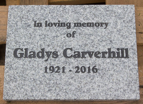 20mm granite memorial stone