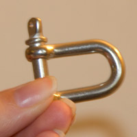 D-shackle