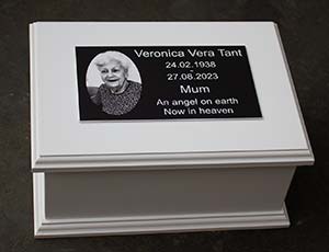 White Ash Casket with Acrylic Plaque - Includes a photo