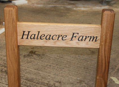 Natural Oak Entrance Sign with Standard Post Tops