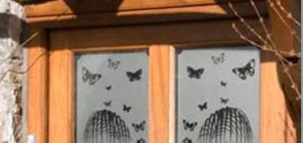 Patterns can be included in the window vinyl.
