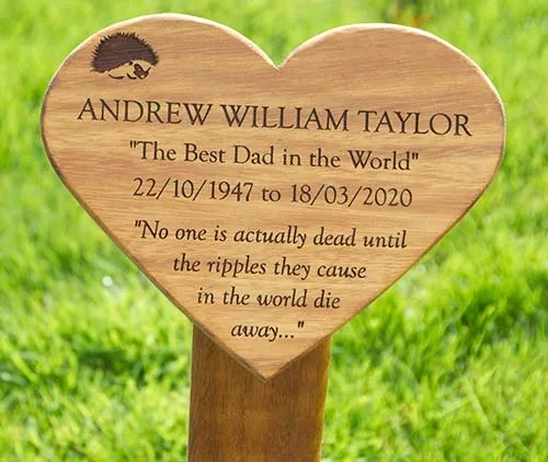 Wooden heart memorials can be mounted on a post. Wooden Heart Memorial