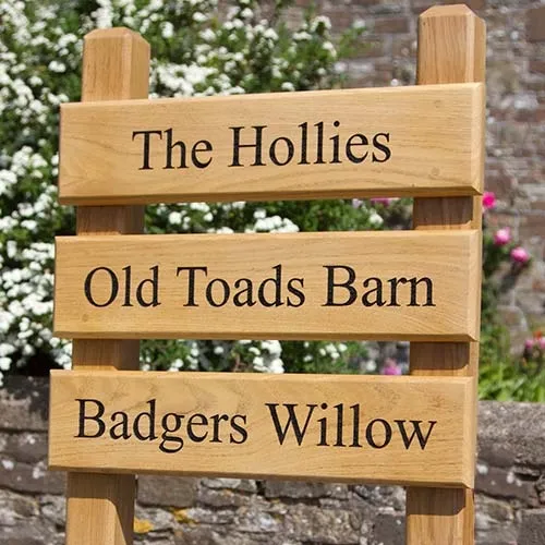 Oak Ladder Sign