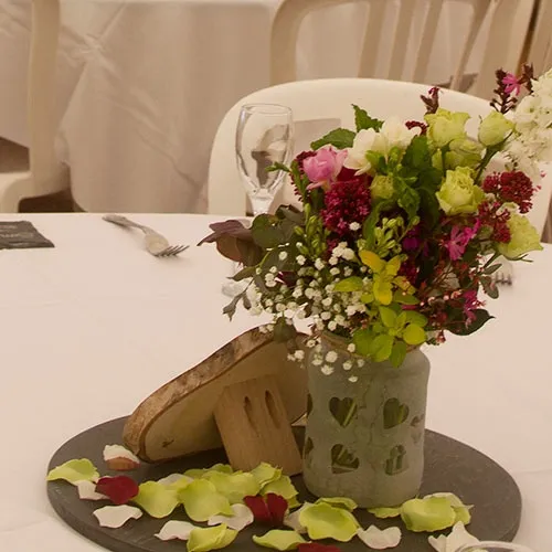 These stands can be used on any wooden sign. Back of Rustic Table Nme Sign